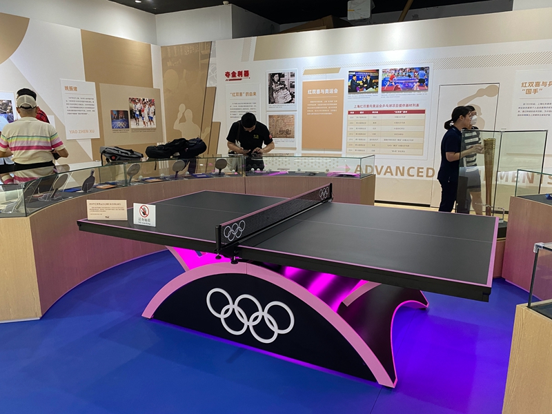 “国球兴网上股票配资网站，庆奥运——上海乒乓球运动成就展”    摄影/佟鑫