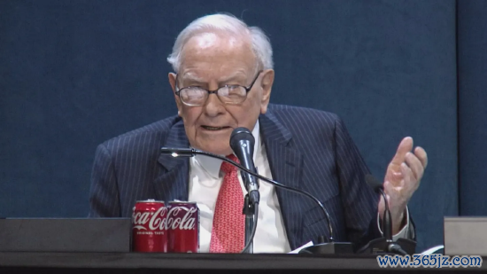 配资导航之家 巴菲特发出令人警醒的警告：“这才是我真正害怕的事！”